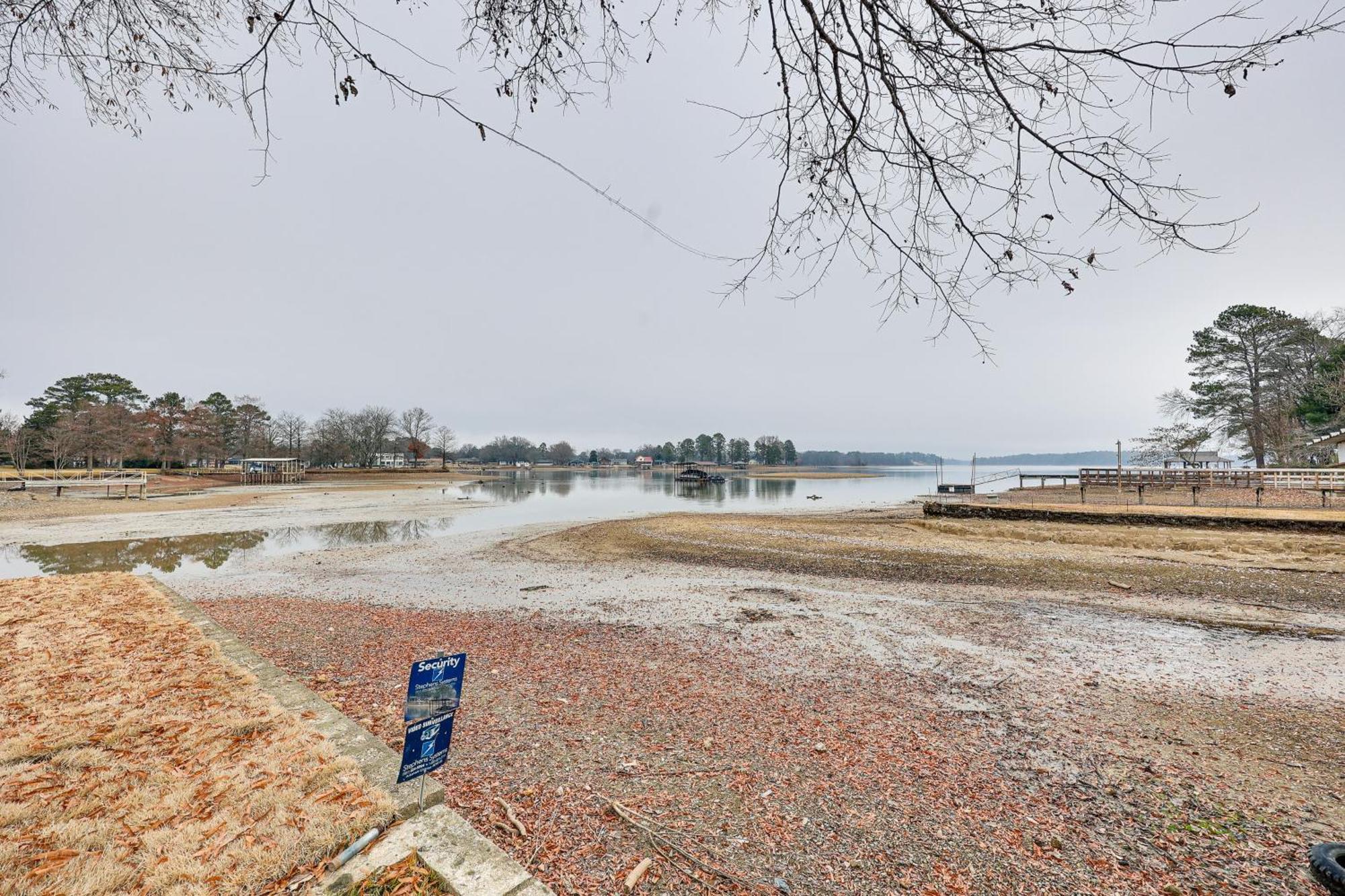 Grand Lakefront Home In Hot Springs With Boat Dock! Lake Hamilton Exterior foto